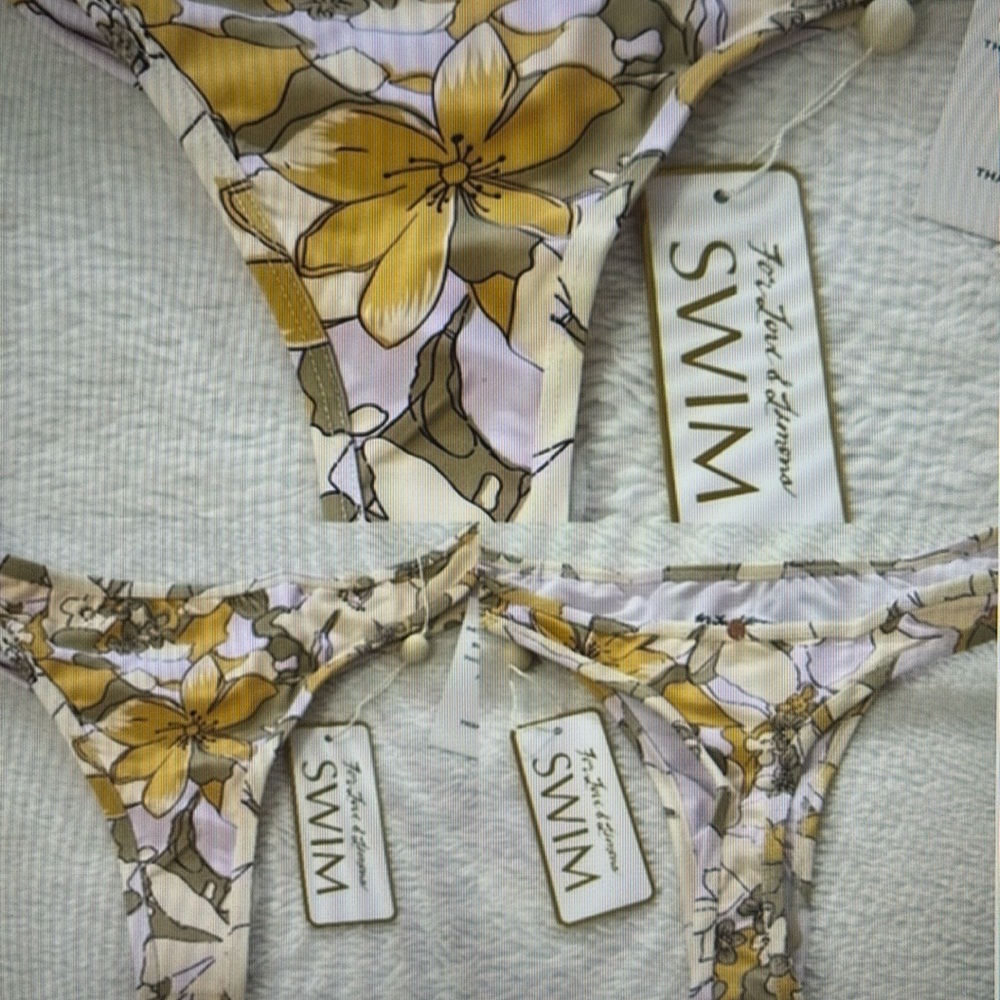NWT For Live and Lemons Bikini Bottom.  Floral.  Size Medium. Cheeky